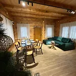 Holiday home District - Riverside Luxury *