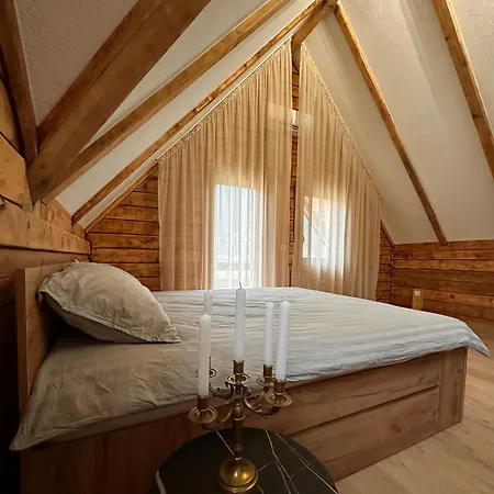 District - Riverside Luxury