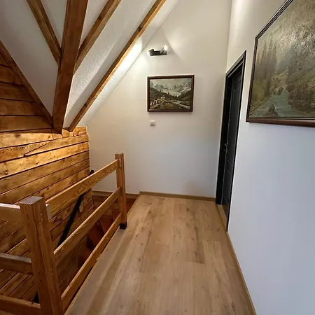 Prázdninový dům District - Riverside Luxury *