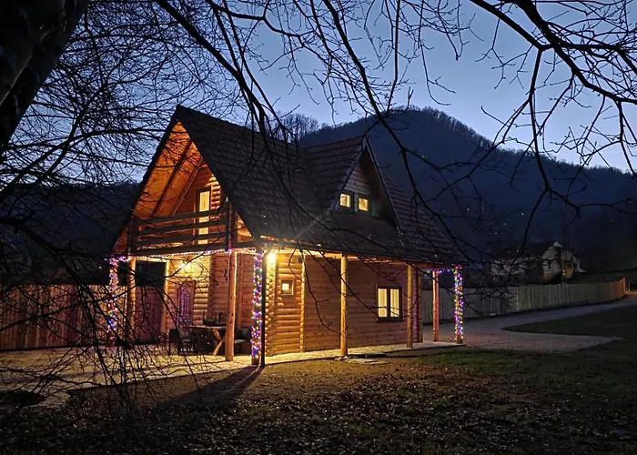 Holiday home District - Riverside Luxury *