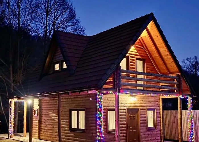 District - Riverside Luxury Holiday home